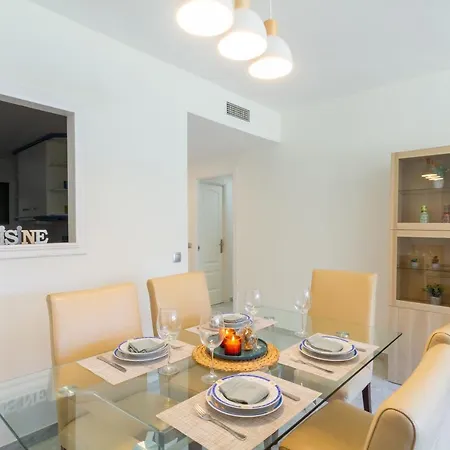 Banus - Banus Playa Rocio - 3br - 3ba - Direct & Sea Access Complex - Outdoor Terrace W Garden Views - Pool - 3 Min Walk To Puerto Banus & Corte Ing Luxury Shopping - Ideal For Families Lejlighed