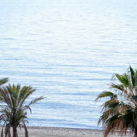 Banus - Banus Playa Rocio - 3br - 3ba - Direct & Sea Access Complex - Outdoor Terrace W Garden Views - Pool - 3 Min Walk To Puerto Banus & Corte Ing Luxury Shopping - Ideal For Families Marbella