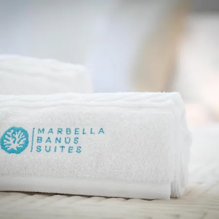 Marbella Banus Suites - Banus Playa Rocio - 3Br - 3Ba - Direct Beach & Sea Access Complex - Outdoor Terrace W Garden Views - Pool - 3 Min Walk To Puerto Banus & Corte Ing Luxury Shopping - Ideal For Families *
