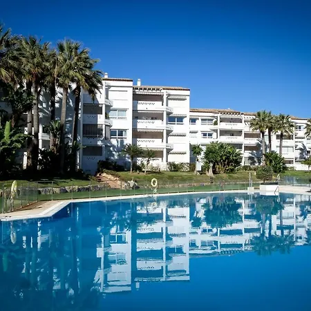 Banus - Banus Playa Rocio - 3br - 3ba - Direct & Sea Access Complex - Outdoor Terrace W Garden Views - Pool - 3 Min Walk To Puerto Banus & Corte Ing Luxury Shopping - Ideal For Families *