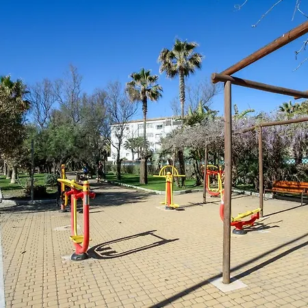 Banus - Banus Playa Rocio Beachfront Complex Lejlighed *