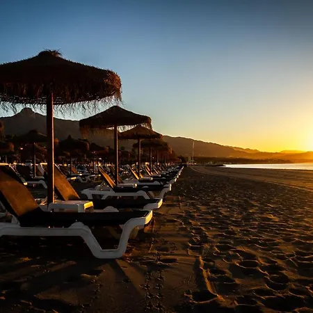 Banus - Banus Playa Rocio Beachfront Complex * 马尔韦利亚