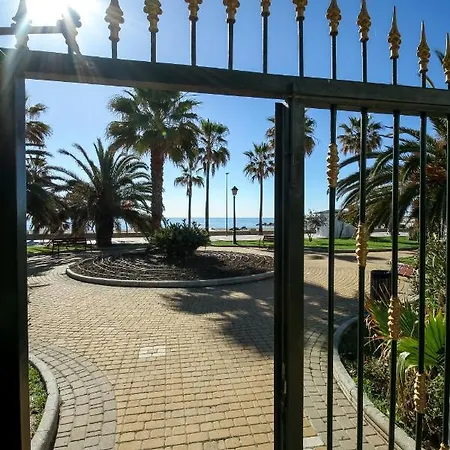 Апартаменты Banus - Banus Playa Rocio Beachfront Complex Марбелья