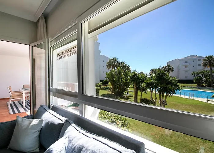 Banus - Banus Playa Rocio Beachfront Complex * 马尔韦利亚