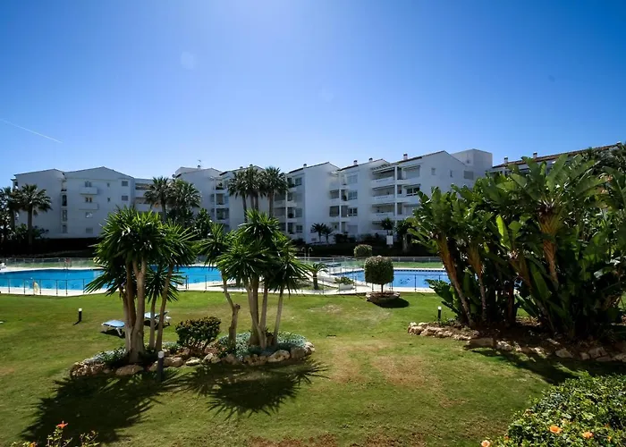 Banus - Banus Playa Rocio Beachfront Complex * 马尔韦利亚
